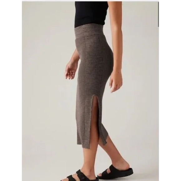 Athleta Gray Brown Ribbed Knit Midi Skirt Side Slit Stretch Casual Athleisure - Picture 2 of 6